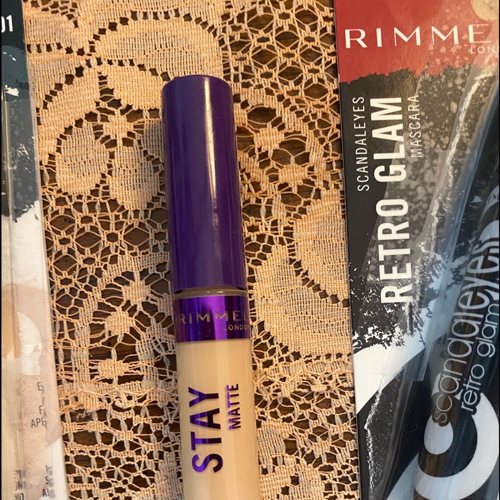 Rimmel Make up tried but not used - Picture 2 of 12